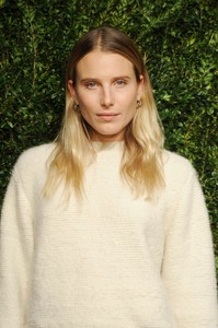 dree-hemingway-cfda-vogue-fashion-fund-awards-2017-in-nyc-11-06-17-6.jpg