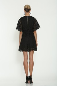 dresses-laser-cut-lace-cocktail-dress-3.jpg