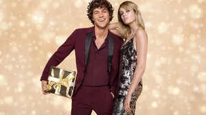 edie_Zalando-holiday-2017-ad.thumb.jpg.6e38a6cbebcde223a689746e25a51fc0.jpg