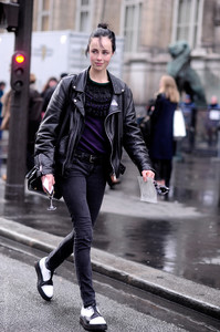 edie_balmain_aw14_waynetippetts.thumb.jpg.8af83eb087c6293864eeadb43a01ce56.jpg