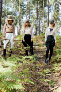 edie_british_vogue_dec17_4.thumb.PNG.a66765f88afaebcf7ebec6d1eeaba39f.PNG
