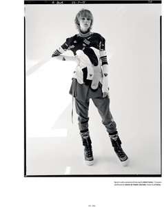 edie_document_journal_aw14_visualoptimism_2.thumb.jpg.c169266fd7c1fab62a8e1dcde6788e53.jpg