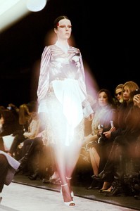 edie_givenchy_aw14_dazed.thumb.JPG.ddc33756495d035b67eb4aaf2b3e7381.JPG