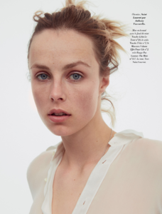 edie_glamour_paris_dec16_jan17_3.PNG