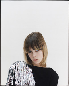 edie_grazia_france_29apr16_jencarey_2.thumb.jpg.9278c6cc9e9508d7c05016a302b6dbc9.jpg