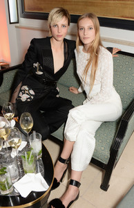 edie_harpersbazaar_womenoftheyear2014_yahoostyle.thumb.jpg.66497bb7943e3362eebc4cb3670a4880.jpg