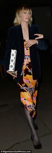 edie_houseofholland_birdinhandwine_23nov17_dailymail_1.thumb.jpg.e8f02f3b6f23a395e8e4dfe85170837a.jpg