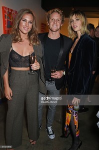 edie_houseofholland_birdinhandwine_23nov17_gettyimages_10.jpg