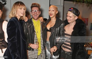 edie_houseofholland_birdinhandwine_23nov17_gettyimages_15.jpg