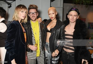 edie_houseofholland_birdinhandwine_23nov17_gettyimages_16.jpg