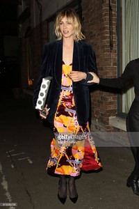 edie_houseofholland_birdinhandwine_23nov17_gettyimages_7.jpg
