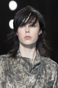 edie_isabel_marant_aw14_livingly.thumb.JPG.0444d4fc9e873c13f83ec6e863176f89.JPG