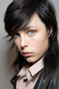 edie_isabel_marant_aw14_livingly_1.thumb.jpg.eaab6e85d24c950b337bc6b6ca56d59d.jpg