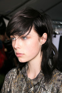 edie_isabel_marant_aw14_livingly_2.thumb.jpg.7783d2a685591ddf90204e9999533019.jpg