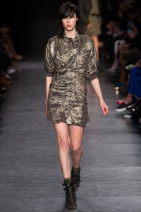 edie_isabel_marant_aw14_vogue_1.thumb.JPG.408f839c9a72536bdc5a8007f25e4394.JPG