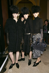 edie_lanvin_aw14_livingly_1.thumb.jpg.1ae5bd59475eac285b44ab774e2d276c.jpg