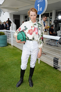 edie_magnolia_cup_31jul14_nymag.jpeg