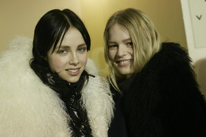 edie_sacai_aw14_id_1.thumb.jpg.891a9e996562a41ebe6b127dba584ce5.jpg