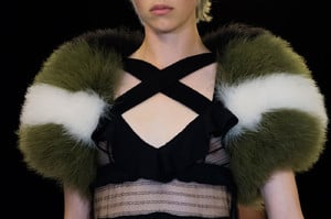 edie_sonia_rykiel_ss15_livingly_3.thumb.jpg.dfad8431ae91ef1c0f60c96f534b7c5f.jpg