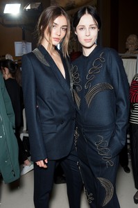 edie_stella_mccartney_aw14_dazed.thumb.JPG.7d02cbee790b485cfdca43843e25a598.JPG
