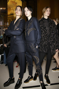 edie_stella_mccartney_aw14_livingly_2.thumb.JPG.afbc65f63b2c6bc0a5d3f2b1c3d16a29.JPG