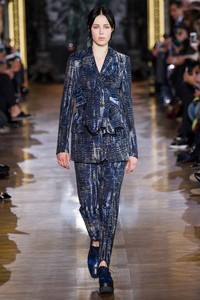 edie_stella_mccartney_aw14_vogue_2.thumb.JPG.e4e368061787ba7ac2d7ac771da36efc.JPG