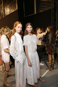 edie_valentino_ss15_wwd_2.thumb.jpg.f195fd82e3639be9c52f5aab71a8fd1c.jpg