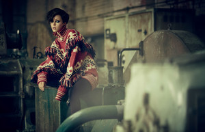 edie_vogue_japan_aug14_bewitchmag_1.jpg