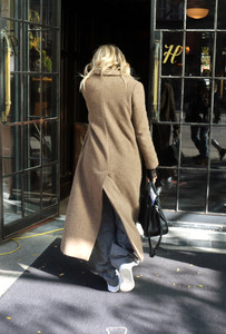 hqcelebcorner-15.jpg