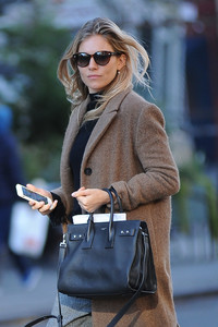 hqcelebcorner-22.jpg