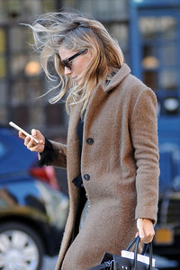 hqcelebcorner-25.jpg