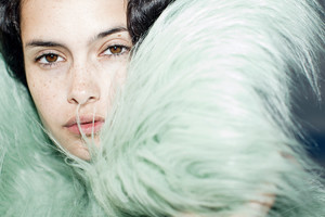 img-miu-miu_page_3.thumb.jpg.e91adcaecdd4489b2a65513b37382f2f.jpg