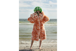 img-miu-miu_page_7.thumb.jpg.61abc094a656a0e3972951e50b6ba296.jpg