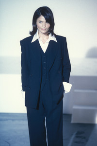 isaac-mizrahi-fw-1995-2.thumb.JPEG.e664e3808679933441141df62624e8b5.JPEG