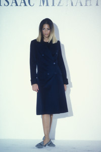 isaac-mizrahi-fw-1995-4.thumb.JPEG.21da4822d5dfdfda6c23e746c209147b.JPEG