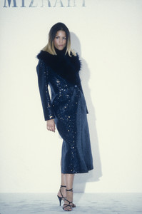 isaac-mizrahi-fw-1995-7.thumb.JPEG.f227bd6d390532697831aabac48e7d1d.JPEG