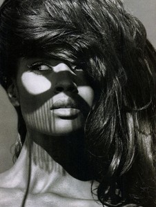 italia_vogue_april_1990_21.thumb.jpg.6c8db76afd2a14267b44894f2da17537.jpg