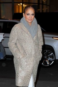 jennifer-lopez-arriving-at-rainbow-room-in-new-york-city-11-09-2017-8.jpg