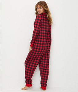 karrf0095m_plaidcherry_bv.jpg