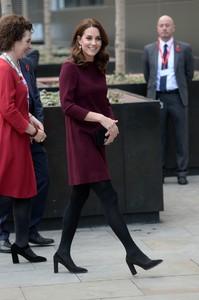 kate-middleton-arrives-at-ubs-building-in-london-11-08-2017-6.jpg