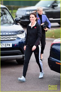 kate-middleton-first-solo-appearance-09.jpg