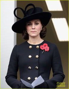 kate-middleton-remembrance-sunday-18.jpg