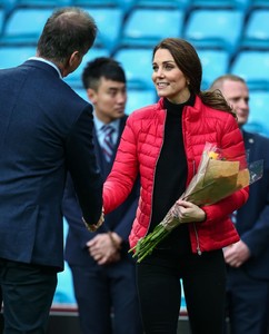 kate-middleton-visits-aston-villa-football-club-in-birmingham-11-22-2017-18.jpg