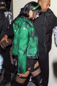 kendall-jenner-and-hailey-baldwin-at-delilah-in-west-hollywood-103117-11.jpg
