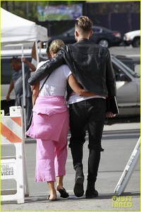 leona-lewis-farmers-market-dennis-jauch-02.jpg