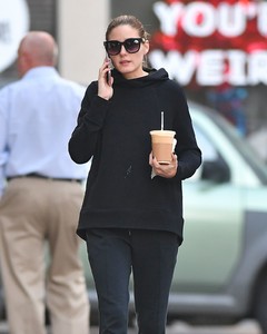 olivia-palermo-in-nike-workout-gear-brooklyn-ny-11-03-2017-4.jpg