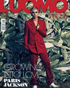 paris-jackson-l-uomo-vogue-italy-december-2017-cover-and-photos-6.jpg