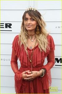 paris-jackson-melbourne-cup-shaman-mystery-guy-03.jpg