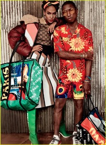 pharrell-williams-vogue-december-02.jpg