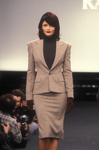 ralph-lauren-fw-1995-4.thumb.JPEG.1ec2981be7c31444552e40c64ac5e811.JPEG